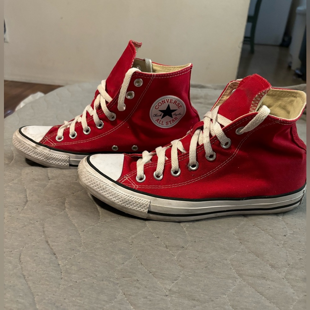 Red all-star Converse high top